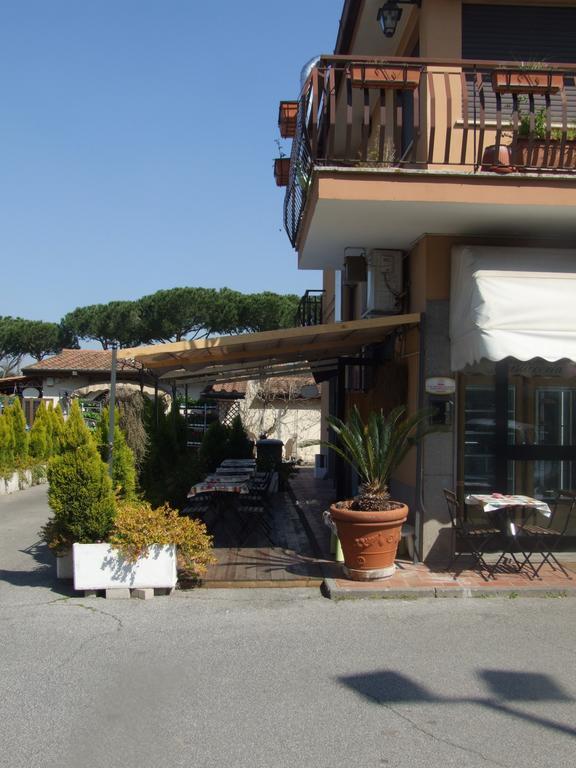 Bed and Breakfast Residenza I Ciclamini Рим Экстерьер фото